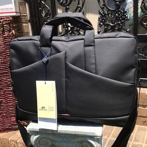 🚨B2G1 New RIVACASE Black 16' Laptop Bag with Shoulder Strap